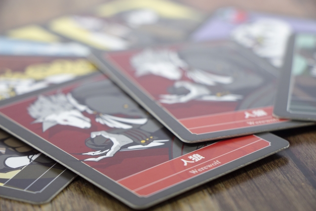 カードゲームをして楽しみましょう